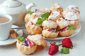 profitroli_s_yagodami-723380-5072775