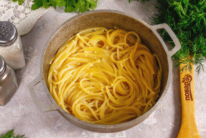 pasta_s_lososem_i_rukkoloi-753662-2743725