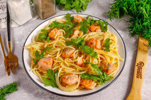 pasta_s_lososem_i_rukkoloi-753667-3116135