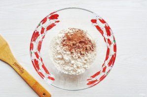 postnii_medovii_pirog_s_suhofruktami-766621-2763633