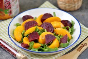 salat_iz_svekli_i_persikov-774655-5379979