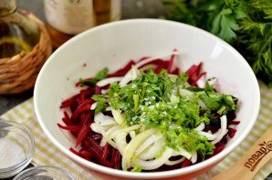salat_iz_svekli_s_marinovannim_lukom-776037-9941878