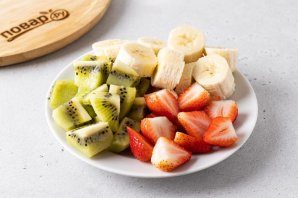 smuzi_s_bananom_kivi_i_klubnikoi-778820-4923258
