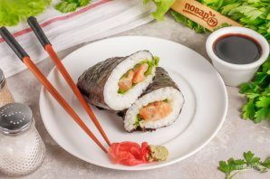 sendvich-roll_s_kopchenim_lososem-782804-5201759