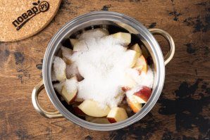 varene_iz_yablok_s_greckimi_orehami_i_limonom-782873-3349744