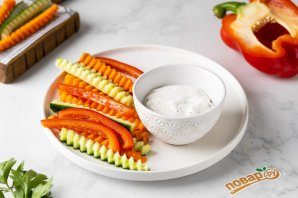 ovoshnie_palochki_so_smetannim_sousom-787549-4343797