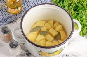 borsh_iz_pechenoi_svekli_s_vinom-785447-5019014