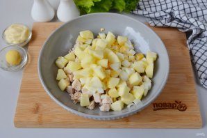 novogodnii_salat_s_mandarinami-757626-5938326