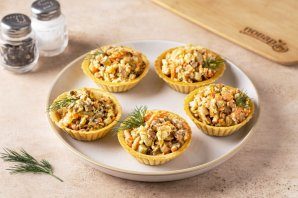 salat_iz_gribov_s_koreiskoi_morkoviu_v_tartaletkah-792710-3867891