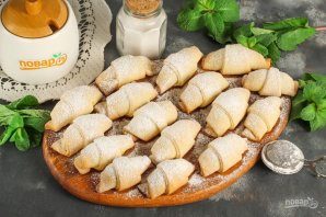 rogaliki_na_smetane_s_varenoi_sgushenkoi-796949-7219801