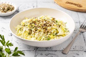 salat_iz_kapusti_s_semechkami-800014-5294278