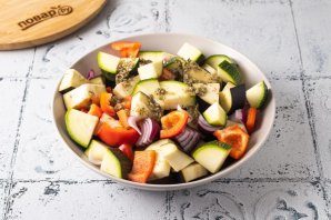 ovoshi_zapechennie_v_chesnochnom_marinade-801175-4301248