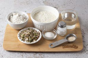 rjano-pshenichnii_hleb_s_semechkami-802183-5149508