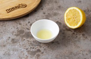 salat_iz_pekinskoi_kapusti_s_vyalenimi_pomidorami-802170-1657256