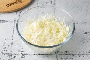 salat_s_kapustoi_goroshkom_i_yablokom-801192-9500061