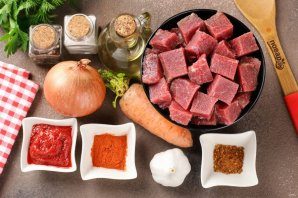 govyadina_tushenaya_v_tomatnoi_paste-804082-4915077