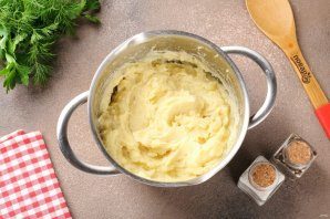kartofelnie_pirojki_s_gribami-804004-2132612