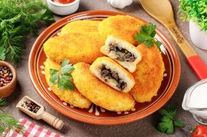 kartofelnie_pirojki_s_gribami-804011-2430947