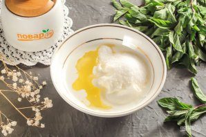pesochnii_pirog_s_abrikosami_i_smetannoi_zalivkoi-804271-4253580