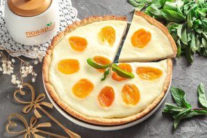 pesochnii_pirog_s_abrikosami_i_smetannoi_zalivkoi-804275-7526938