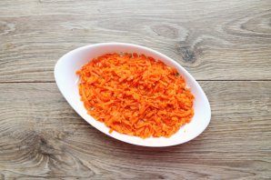 salat_iz_kopchenogo_lesha-800584-3191696