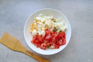 salat_quotmejdu_nami_devochkamiquot-805086-8373031